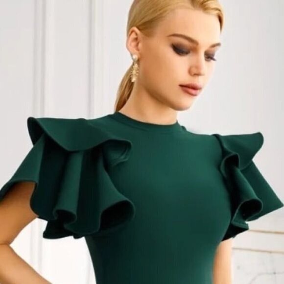 Green Midi Bandage Dress with Ruffles Short Sleeve and a high neck Dress - Picture 6 of 10